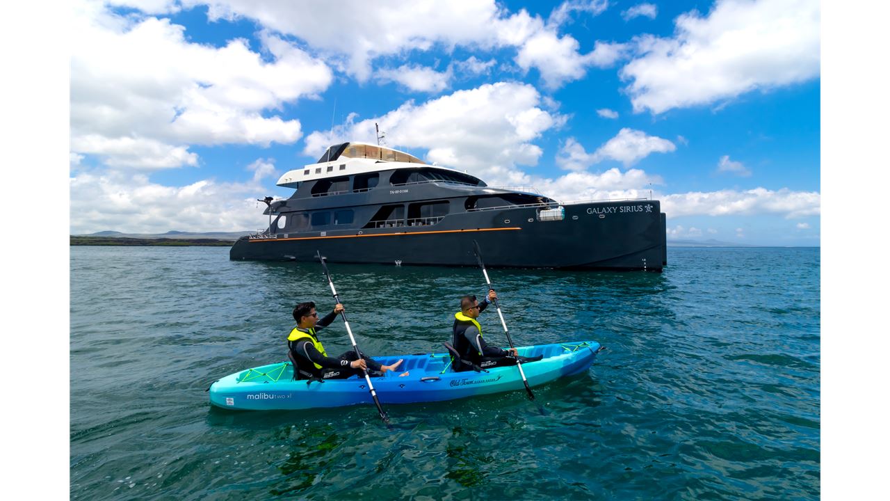 Crucero De Lujo Galápagos 6 Días – Bartolomé Y Genovesa foto 4